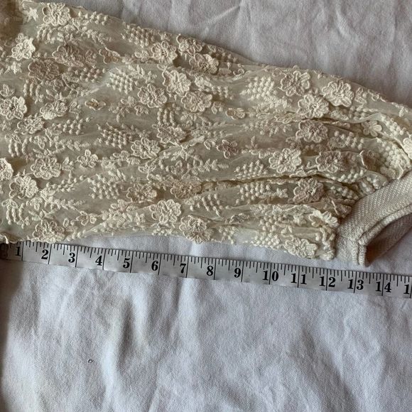 Anthropologie Eri + Ali Striped Pullover Floral Sleeves Size Medium - Picture 10 of 10